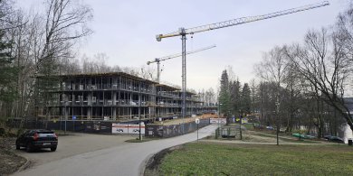 Artykuł: Luksus za miliony i plaża-widmo nad Ukielem? Inwestycja DBK pod lupą dziennikarzy [ZDJĘCIA]