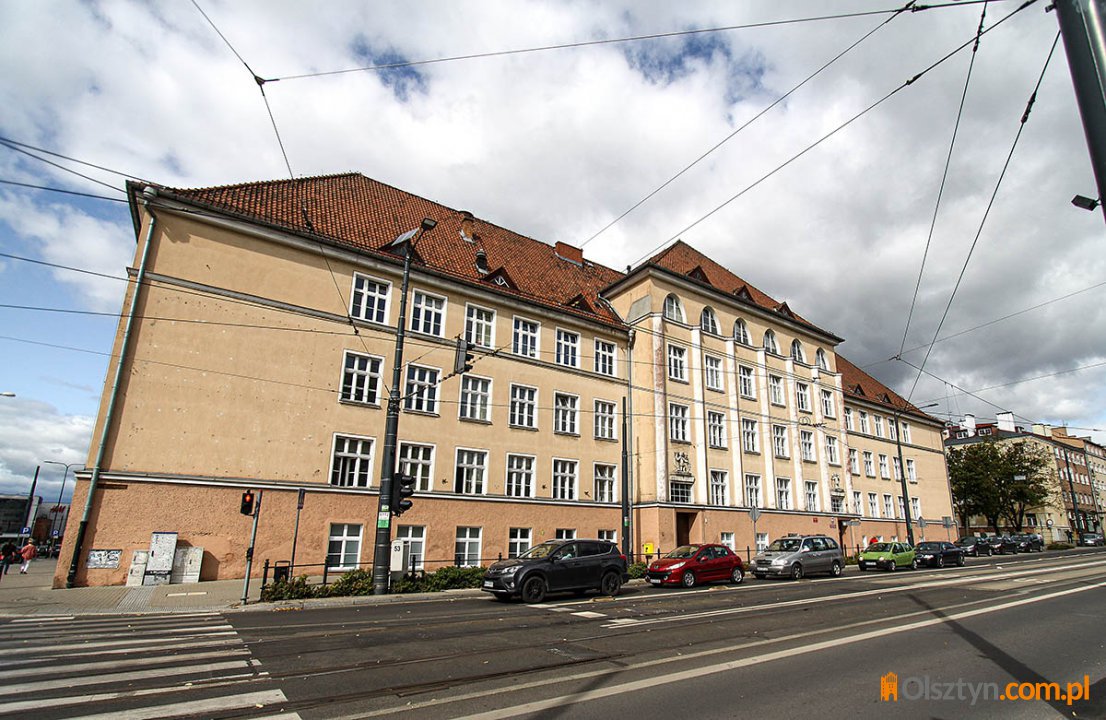 Atak 14-latka na nauczycielkę w SP nr 2 w Olsztynie. Policję powiadomiono po... dwóch dniach