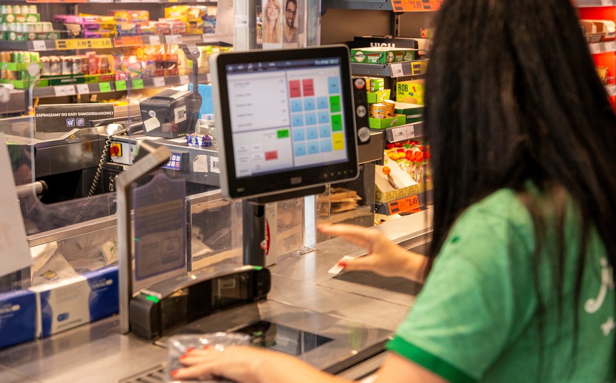 Wyścig o klienta osłabił przedświąteczne podwyżki. Szczególnie widać to po cenach żywności