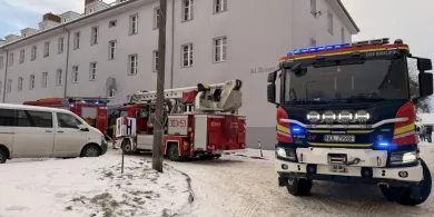 W mieszkaniu doszło do pożaru; wcześniej odpalono tam fajerwerki