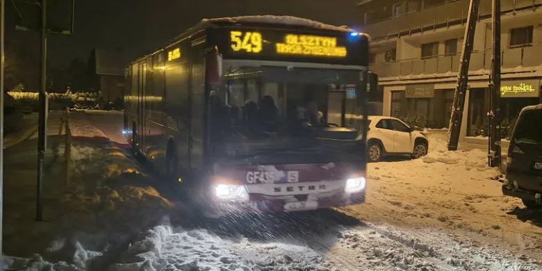 Komunikacyjny paraliż w powiecie olsztyńskim. Zawieszono kilka linii autobusowych