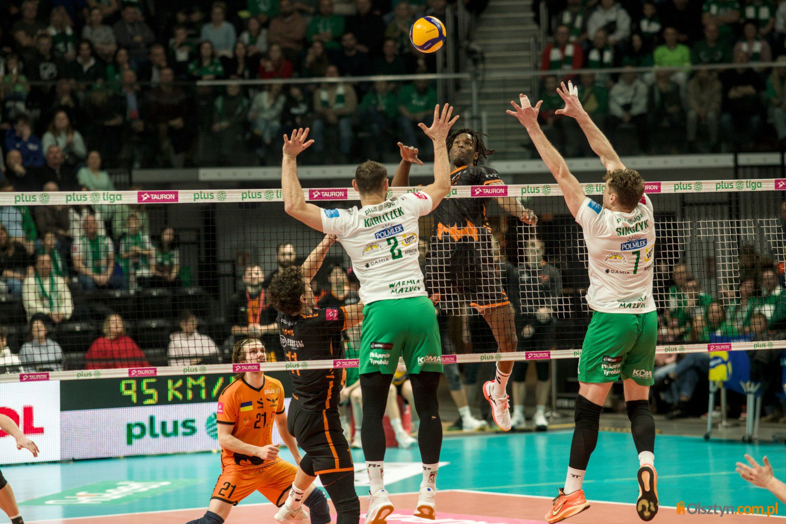 Ogromne emocje w hali Urania. Indykpol AZS wygrywa po tie-breaku! [ZDJĘCIA]