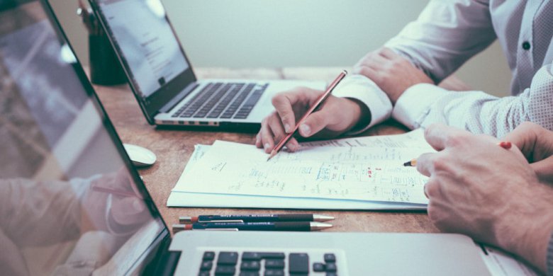 Dla kogo są obowiązkowe szkolenia z prawa budowlanego?