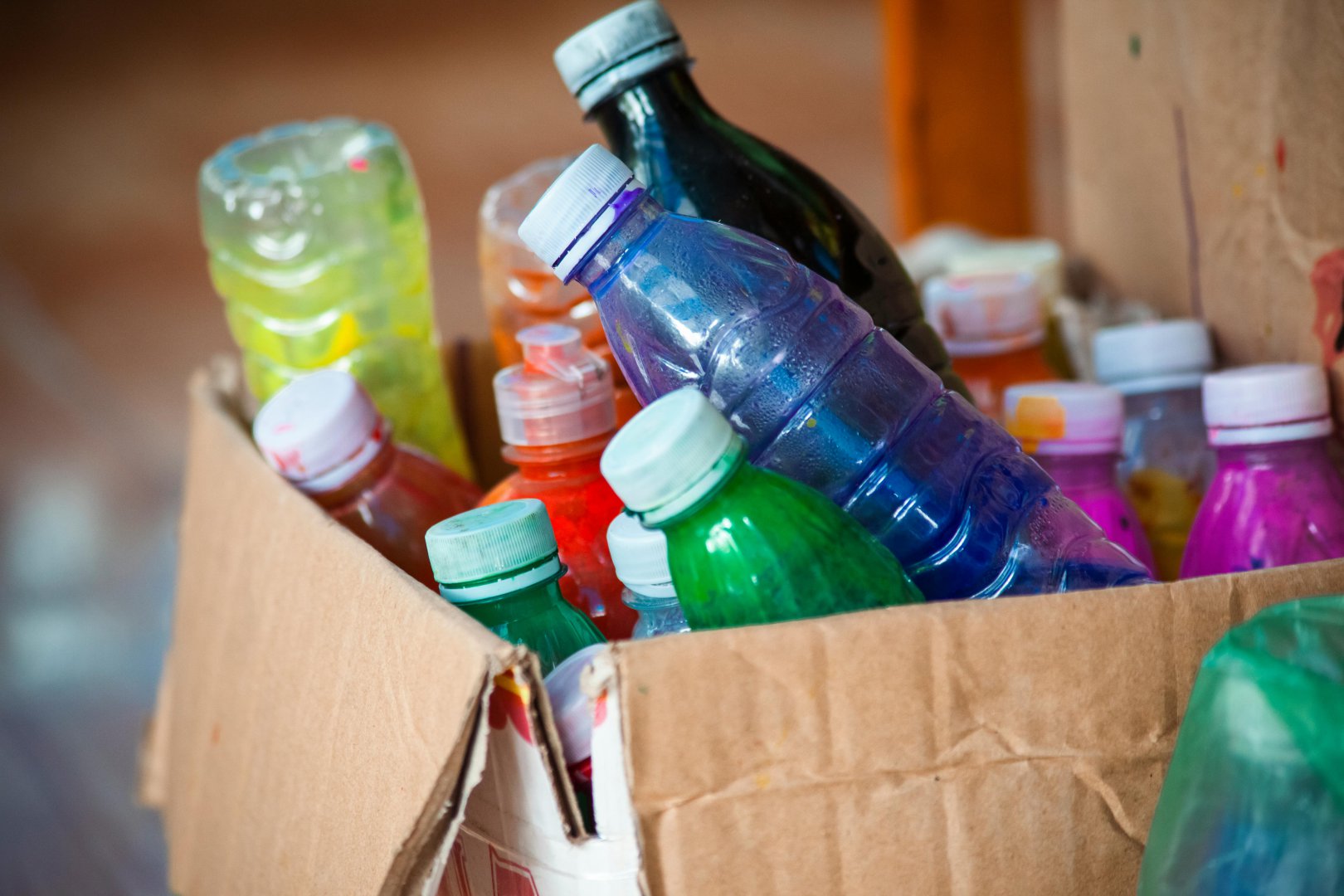 Odbiór odpadów niebezpiecznych – czym są śmieci niebezpieczne, kto je odbiera i jakie są metody ich utylizacji?