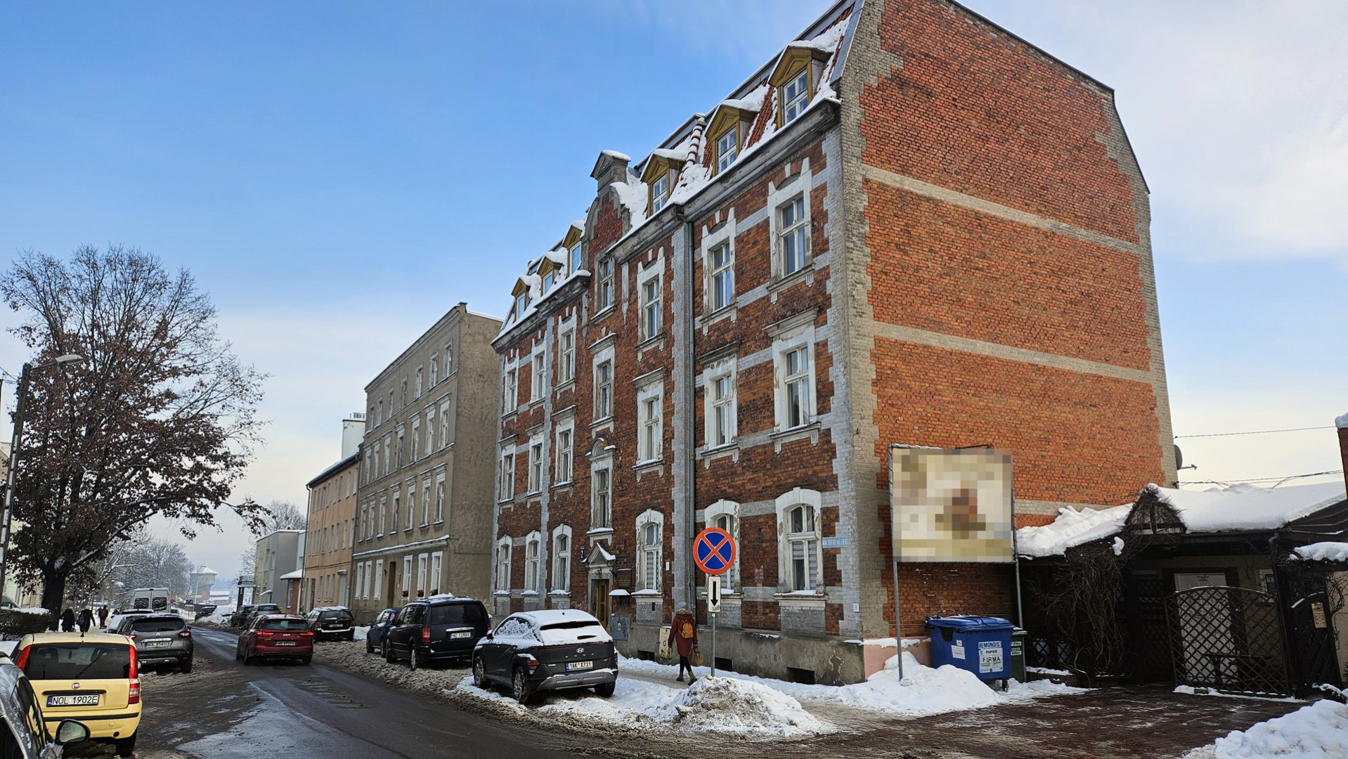 Ten budynek w Olsztynie był świadkiem przełomu. Zawisła tu pierwsza polska flaga