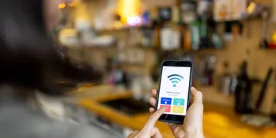 Otwarte dane w praktyce – gdzie „złapać” darmowe WiFi? Sprawdź mapę hotspotów na Olsztyn.com.pl