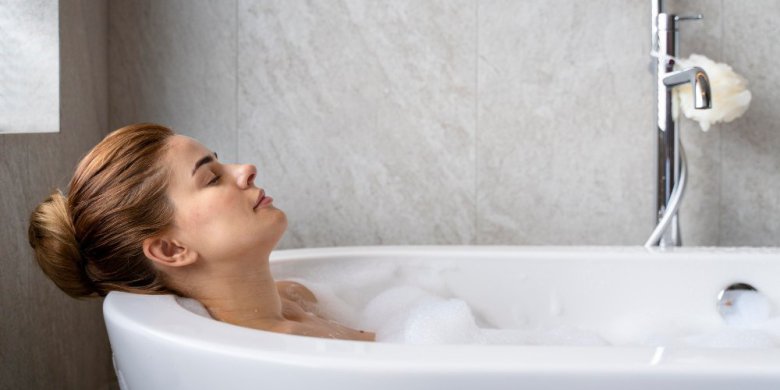 Czy gorące kąpiele pomagają przy przeziębieniu?