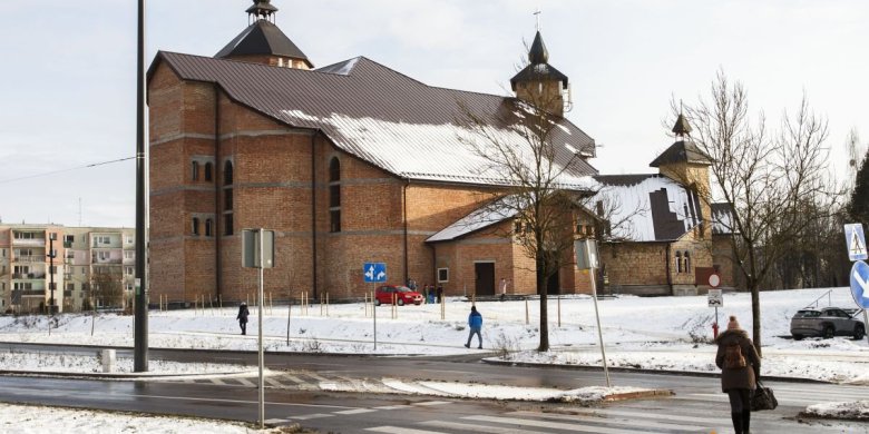 Artykuł: Olsztyńska "Sagrada Familia". Czy "wieczna budowa" kościoła przy ul. Wilczyńskiego kiedyś się skończy?