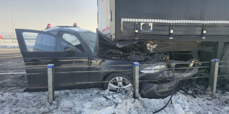 Obwodnica Olsztyna zablokowana po zderzeniu trzech pojazdów [ZDJĘCIA, AKTUALIZACJA]