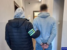 Zamaskowany mężczyzna napadł na 71-latkę w Dobrym Mieście