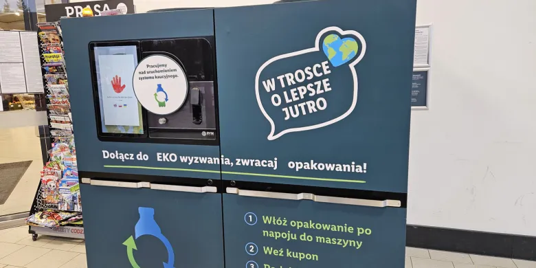 Podrabiane etykiety, podejrzane zwroty i „kombinowanie”. Operator alarmuje ws. nadużyć w systemie kaucyjnym
