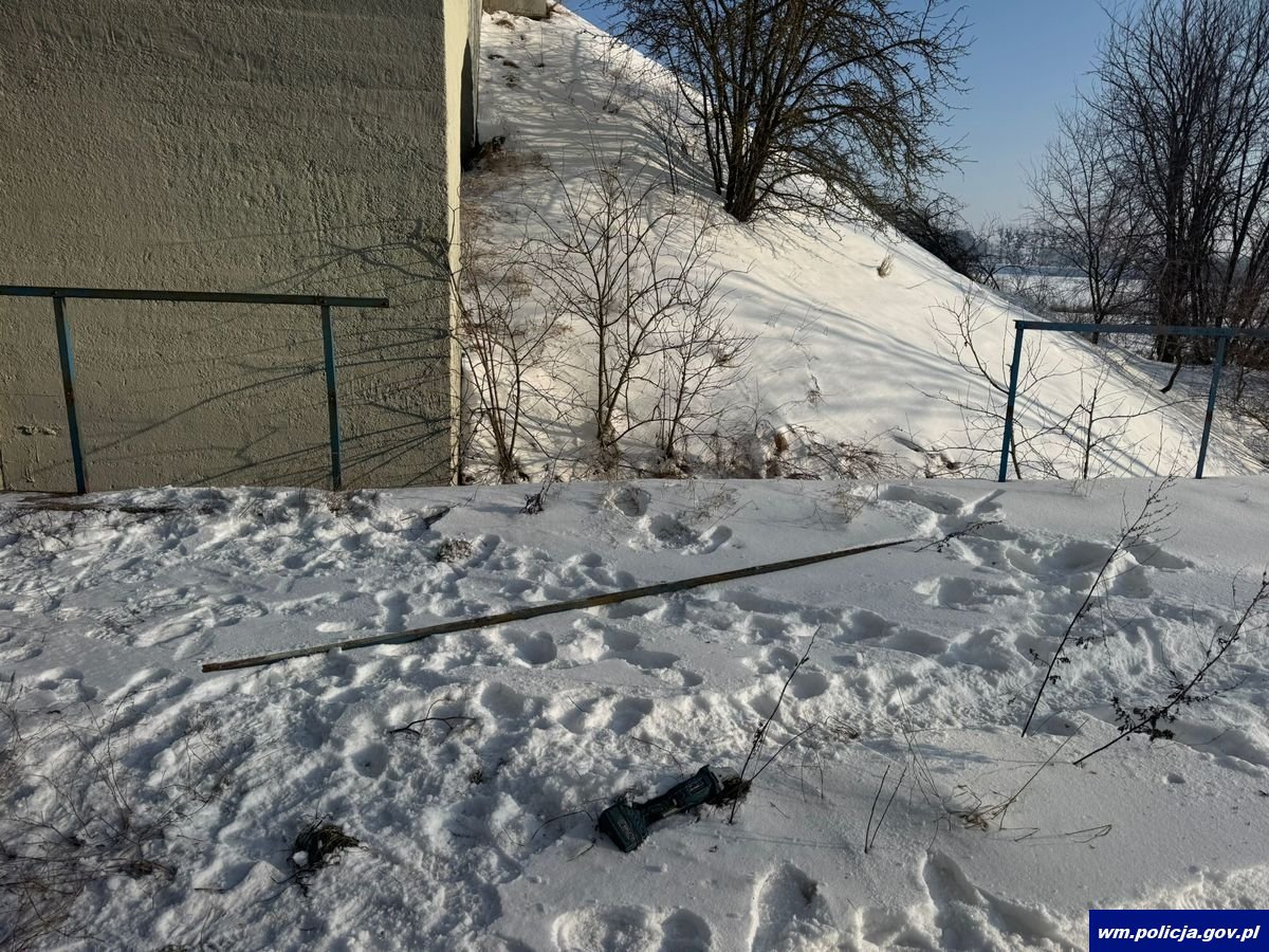 Gmina Biskupiec. 37-latek ciął metalowe barierki pod wiaduktem. Na skupie mógł zarobić kilka tysięcy