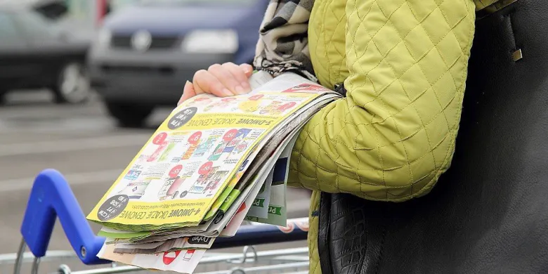 Blisko 42 proc. konsumentów sprawdza gazetki promocyjne przed wizytą w sklepie