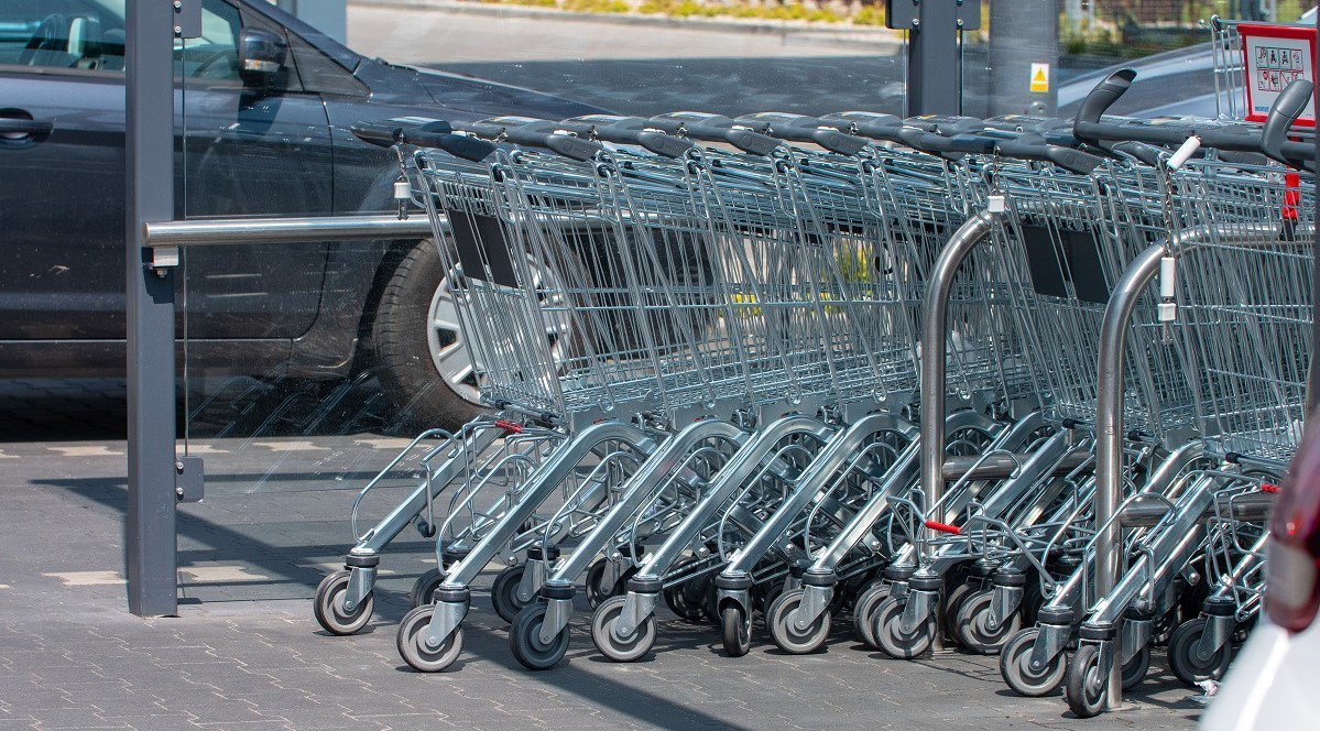 Nowa wojna handlowa na rynku. Narasta konkurencja między dyskontami a sklepami convenience