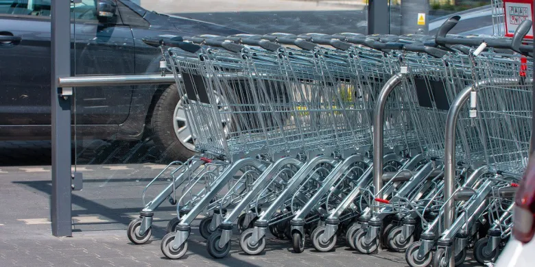 Nowa wojna handlowa na rynku. Narasta konkurencja między dyskontami a sklepami convenience