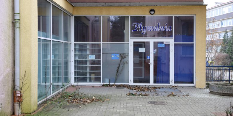 Za basen przy ul. Bydgoskiej w Olsztynie jak za złoto. Miasto poznało wycenę działki