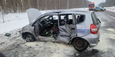 Poważne zdarzenie drogowe pod Dobrym Miastem. 67-latek nie ustąpił pierwszeństwa [ZDJĘCIA] [AKTUALIZACJA]