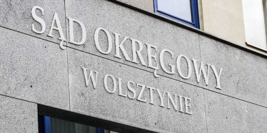 Artykuł: Ruszył ponowny proces w sprawie kobiety oskarżonej o zabójstwo męża w Reszlu