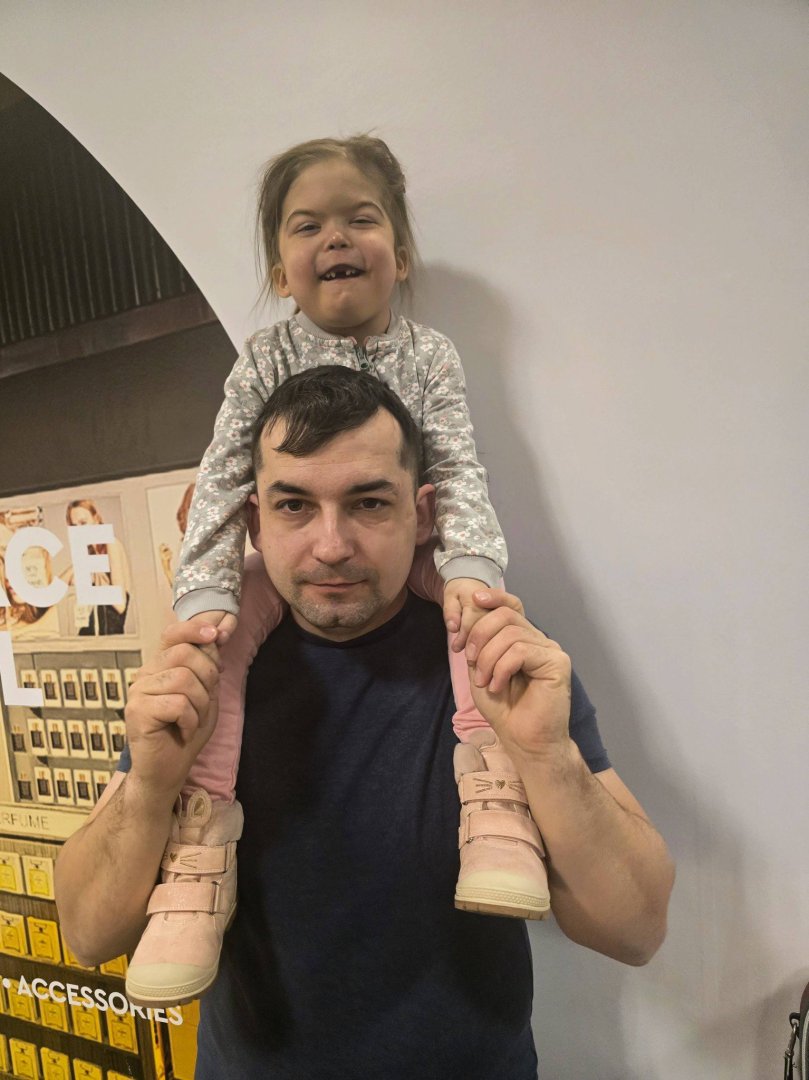 Z sali operacyjnej w Bostonie do domu w Wójtowie. Szczęśliwy finał trudnej drogi 6-letniej Amelki Banaszek