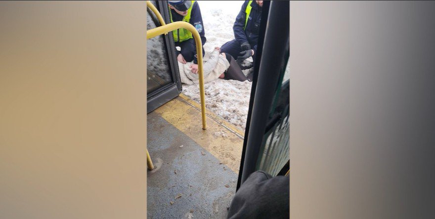 Nikielkowo: kierowca MPK zaatakowany nożem. Policja szuka świadków [WIDEO]