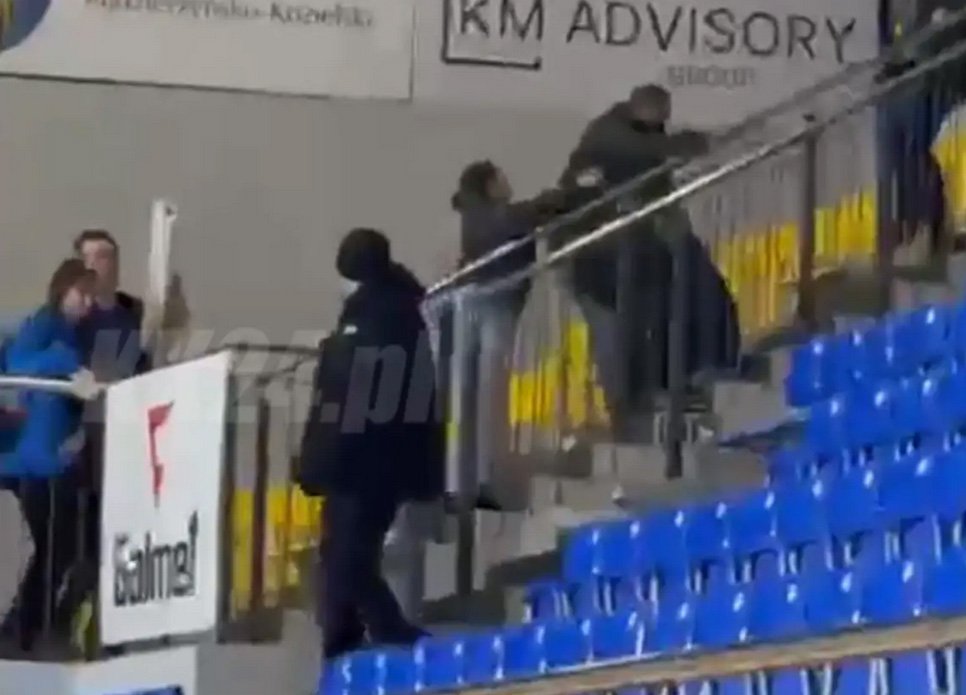 Bójka po meczu Indykpolu AZS. Policja zabezpiecza monitoring, liga wszczyna postępowanie [WIDEO]
