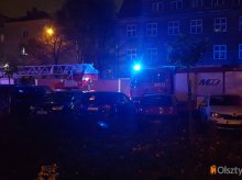 Nocny pożar przy ul. Rataja w Olsztynie. Ewakuowano 50 osób, podstawiono autobus MPK