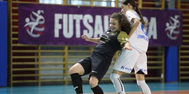 Artykuł: Piłkarki AZS-u UWM High Heels Olsztyn wygrały ligę; Stomil na 6. pozycji