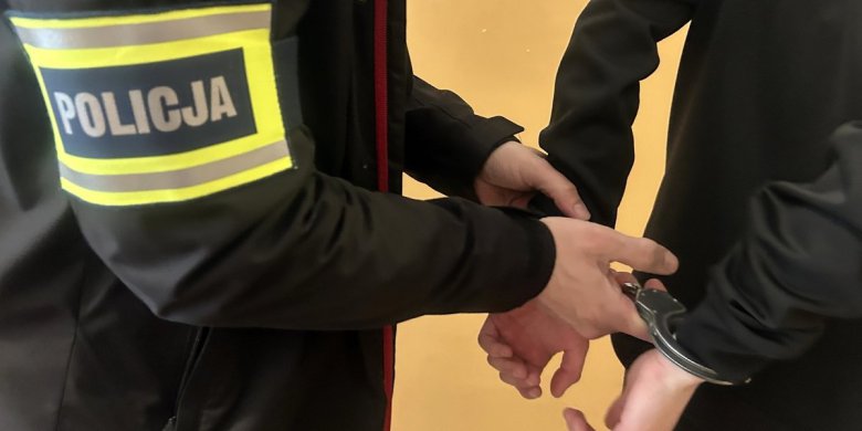 Policjanci z Warmii i Mazur w 2 dni zatrzymali 108 poszukiwanych