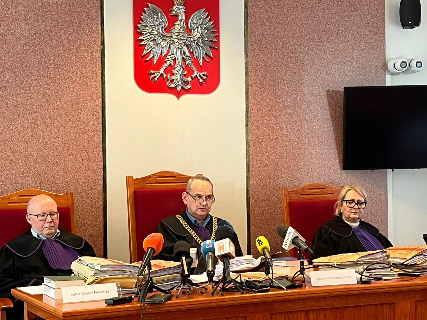 Zapadł wyrok w głośnej sprawie wypadku pod Barczewem. Sąd złagodził karę adwokatowi od „trumny na kółkach”