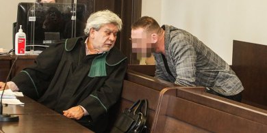 Artykuł: Zapadł wyrok w głośnej sprawie wypadku pod Barczewem. Sąd złagodził karę adwokatowi od „trumny na kółkach”