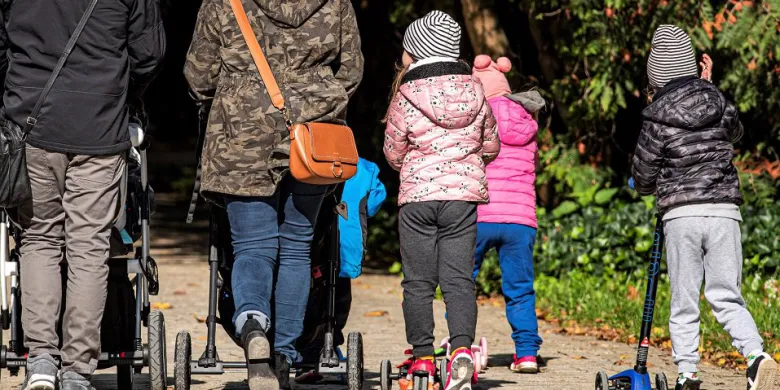 800 plus. Obcokrajowcy pobierają coraz mniej świadczeń