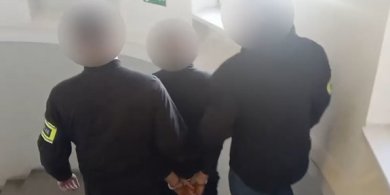 Artykuł: Olsztyn. 29-letni obcokrajowiec ukradł chlebodawcy 300 litrów ON i schował w mieszkaniu