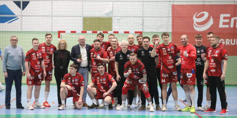 Piłka ręczna. Warmia Energa zgodnie z planem, Szczypiorniak z przełamaniem