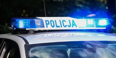 Szczytno. 24-letni policjant uciekał przed kontrolą drogówki. KWP: wszczęto postępowanie dyscyplinarne