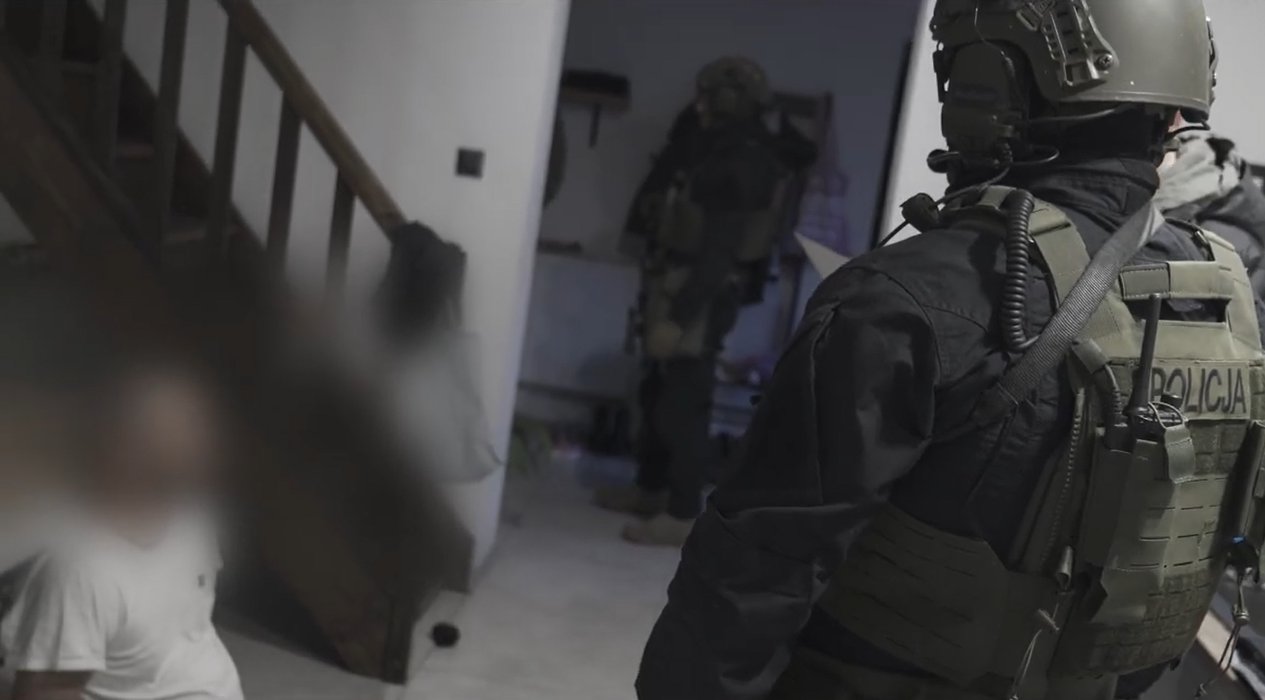 Warmińsko-mazurskie. Służby rozbiły grupę przestępczą. W tle Kolumbijczycy [WIDEO]