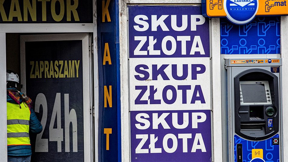 Blisko 39 proc. Polaków uważa konflikt na Bliskim Wschodzie za dobrą okazję do inwestycji złoto