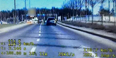 Olsztyn. Pędził mercedesem ponad 114 km/h przez miasto. Surowa kara dla 52-latka