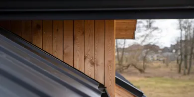 Kończysz prace dekarskie? Być może to dobry czas, żeby wybrać system orynnowania dla domu!