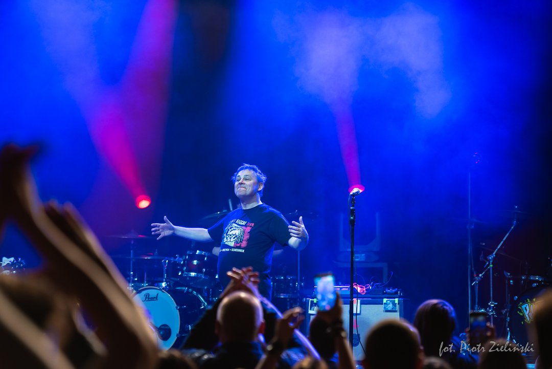 Jubileusz z przytupem. Farben Lehre rozgrzał Olsztyn do czerwoności! [ZDJĘCIA]