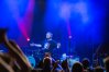 Koncert odbył się w ramach ogólnopolskiej trasy Punky Reggae live 2026, której Farben Lehre jest gospodarzem. Od pierwszych dźwięków publiczność czuła wyjątkowość wieczoru