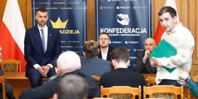 Olsztyn. Przedstawiciele Nowej Nadziei spotkali się z mieszkańcami regionu [WIDEO]