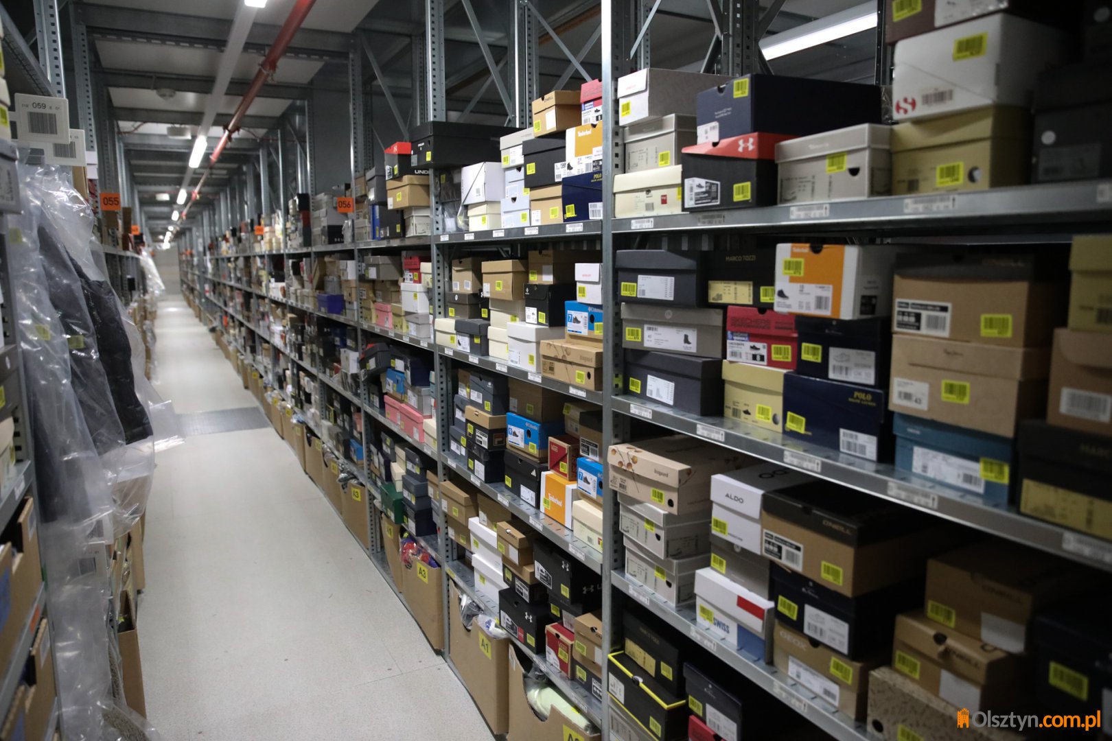 SENT wchodzi do szaf i magazynów. Państwo mówi o walce z szarą strefą, branża widzi kolejną pułapkę dla firm