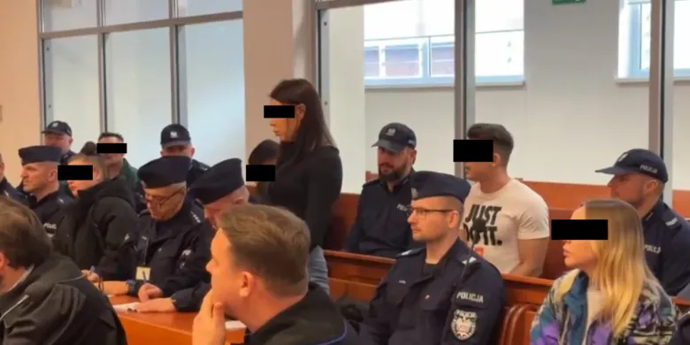Oszukiwali seniorów metodą „na policjanta”. Jest wyrok dla 11 osób z grupy przestępczej, działającej m.in. w Olsztynie