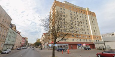 Artykuł: Olsztyn. Tragedia na Zatorzu. Mężczyzna wyskoczył z 9. piętra