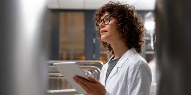 Nowoczesne rozwiązania dla czystych powierzchni – od przemysłu spożywczego po metalurgię