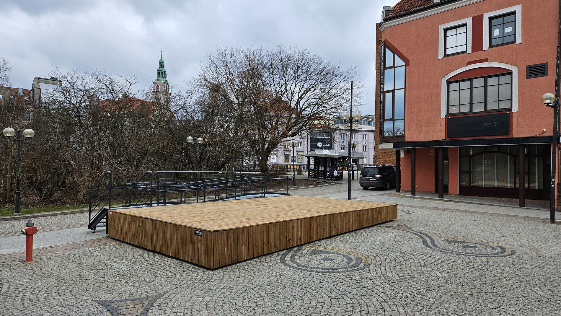 Olsztyn. Scena z Targu Rybnego trafiła do „Czarnej Księgi” wydatków publicznych