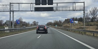 Artykuł: Nowy bat na kierowców pod Olsztynem już smaga. Urządzenia kupiono z KPO