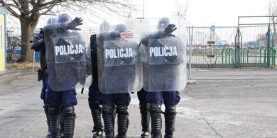 Artykuł: Olsztyn. Policja szykuje się na starcie Stomilu z Olimpią. W planie zamknięcie ulicy [AKTUALIZACJA]