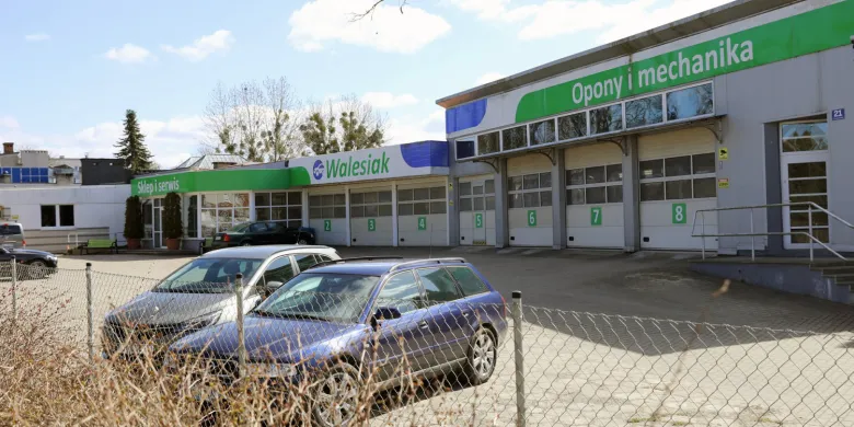 Olsztyn. Naprawiali od lat 80-tych XX wieku. Popularny warsztat kończy działalność