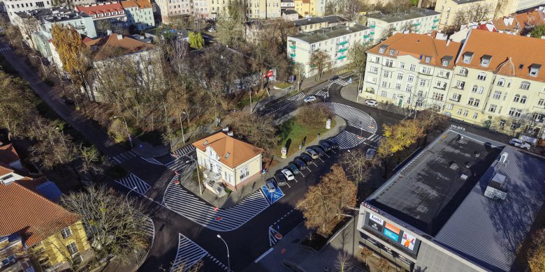 Artykuł: Plac Pułaskiego: świadek historii i niezrealizowanych wizji Olsztyna